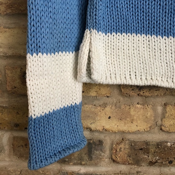 GAP Blue & White Chunky Cotton Sweater w/ Laced V-Neck - Picture 6 of 7